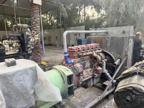 سلام عليكم مولدة للبيع نوع المولد إسكانيا راس التوليد 400KV العنوان بغداد الغزاليه تواصل على الأرقام التأليه *********** أو *********** سعر 80ورقه وبيه مجال قليل
