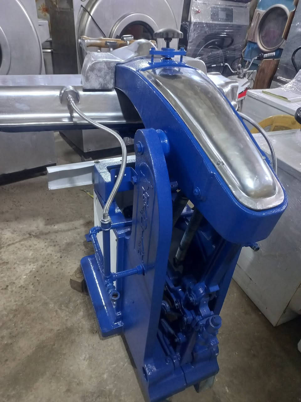 بريس ايراني شركه هاديان نظيف جدا جدا
الاستفسار مراسله الصفحه او الاتصال على الارقام التاليه 
***********
***********
