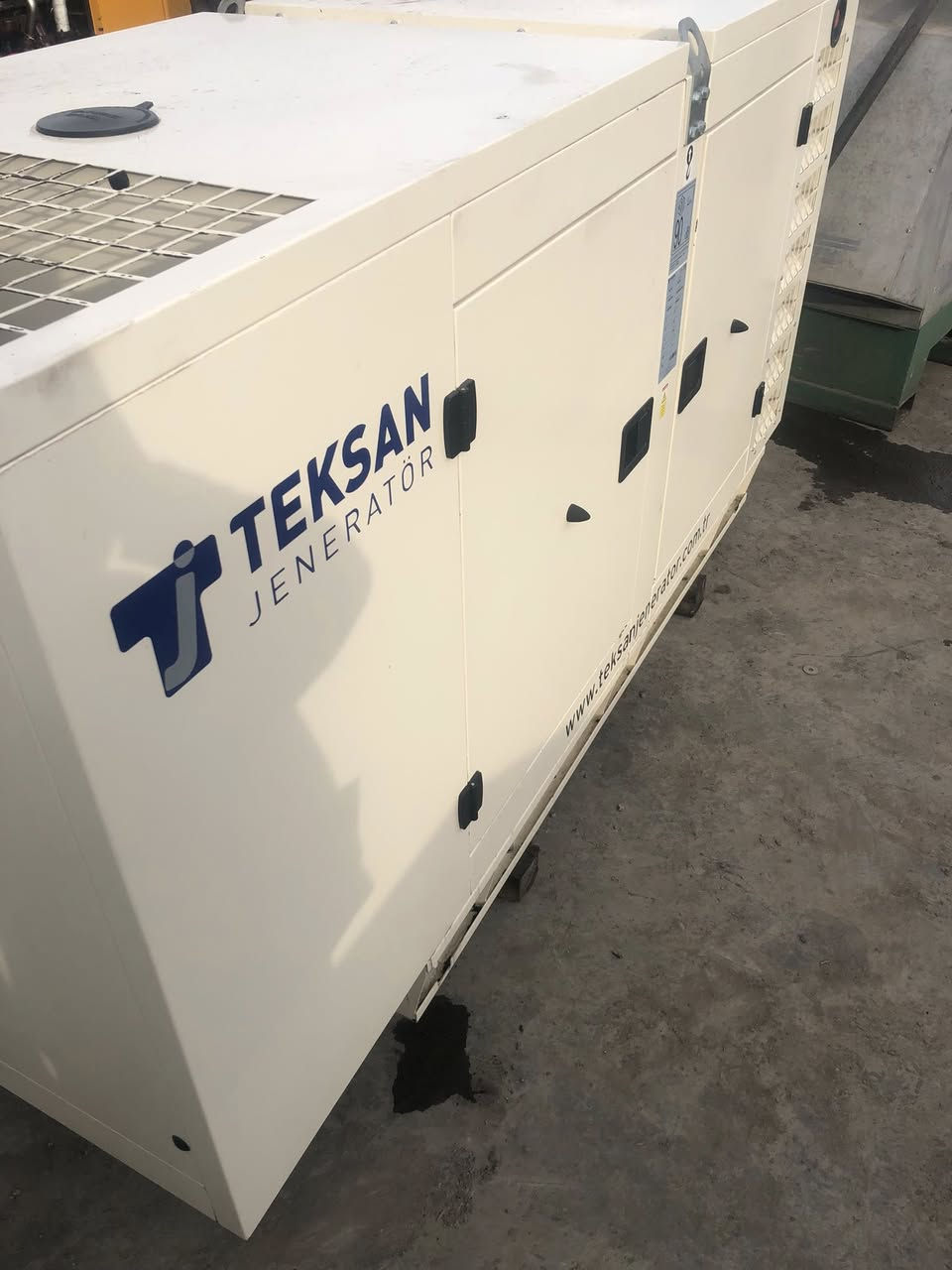 سلام عليكم
مولدة بيركنز كاتم تكسان 
67 KAV كاتم ساعات قليله مشتغل 
***********
