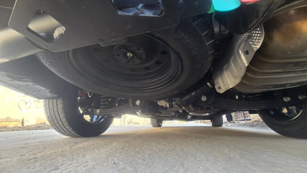 السلام عليكم كيا سورنتو رقم بغداد2019  SX V6أمريكي للبيع فقط فول مواصفات شنو بالك بيه
مقاعد جلد لون جوزي الاماميه فول كهرباء تدفئه تبريد 
كامرات 360 درجه  رادارات 360 درجه
عداد السرعه دجتل
تدفئه ستيرن
بردات أبواب خلفيه
علامته سورنتو مضيئة 
فور ويلAWD مانع انزلاق درايف مود 
فج بريك احمر بلاد
ويل 19 مال(SXL)ستانلس ستيل
لايت زنون لد احمر بلادي
كشن السائق خزن ميموري 
 عدد الركاب 7
تبريد ثلاث قطع 
هوك خلفي بلادي
جنطه كهرباء 
مري قلاب عند الرجوع للخلف
هاند بريك بصمه  
اشاير بالمري مري شفط
منافذ كهرباء 115V AC
شاحن مبايل واير ليس
السياره مدوشمه ارضيه جلد 
بانوراما ترايش القماره ستانلس ستيل
حادث السياره بنيد فقط ومصلح نفسه 
السياره جاهزه من كلشي ومكفوله ماعدا البنيد
اكو مواصفات مامذكوره موجوده بالصور
الله شاهد السياره بعد احله من الصور
السعر 195وبيه مجال للطيبين 
  مبايل***********
السلام عليكم كيا سورنتو رقم بغداد2019  SX V6أمريكي للبيع فقط فول مواصفات شنو بالك بيه
