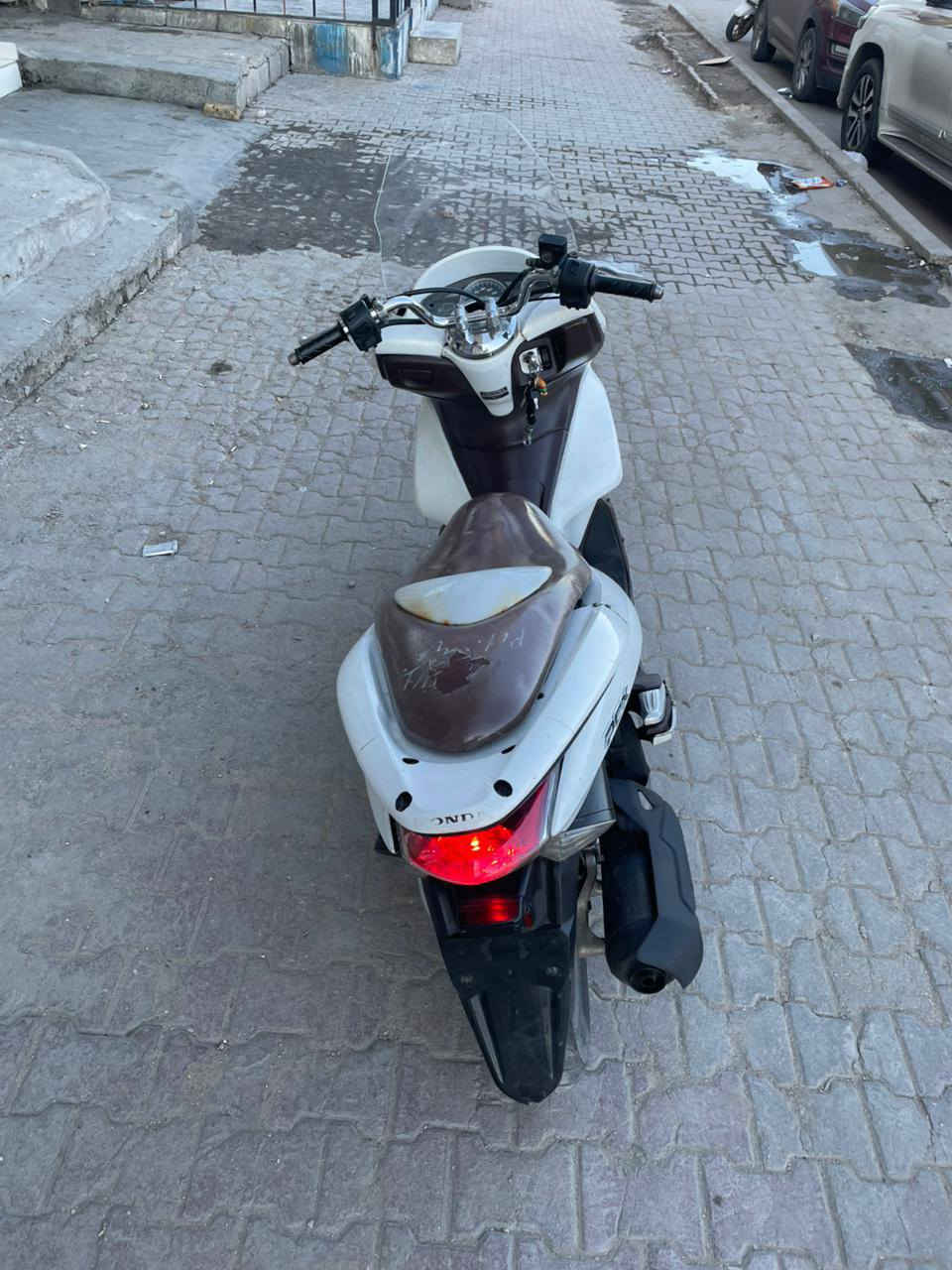 سلام عليكم شباب  pcx
pcx جيل الاول ياباني 
دراجه عوزهه تعديلات شويه مهموله 
عارضهه ١١٠٠ الف وبيهه مجال للطيبين 
مدينه الصدر 
***********
