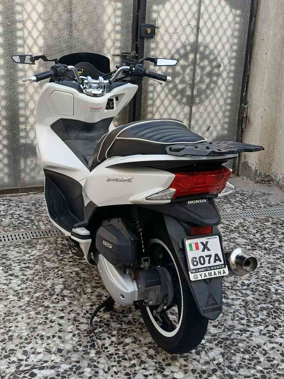 سلام عليكم بي سي إكس جيل الثاني 
جي إف ياباني دراجه بحالت الوكالة 
ماشيه 11الف حساس زدحام ستان حساس
دمام انبيتري أصلي سبايدر جنطه أصلي 
صالنصه رياضي كاتم كشن أبو تجوه 
دراجه فول نضافه معدل شلعه خير من الله 
سكن بغداد حي النصر  ***********
