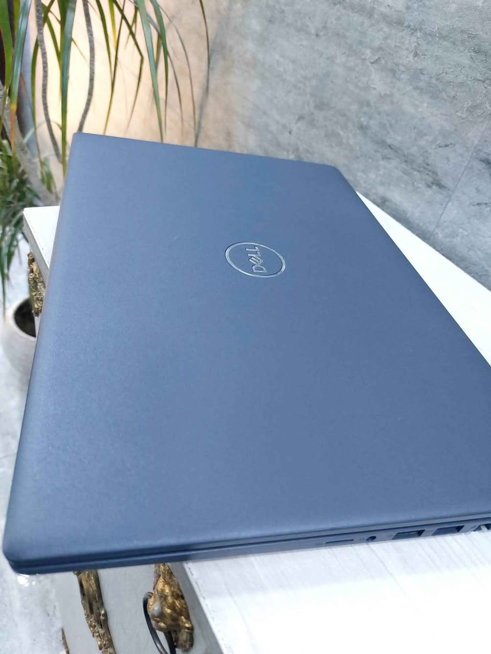 لابتوب DELL 3510  Ci5جيل عاشر سلم حجم شاشة كبير 15.6 مناسب للدراسة والبرامج المكتبية والطباعة والتصفح وغيرها. 
نظافة عاليه جدا اخو الجديد وعل الفحص 
. 
 السعر ثابت  335 الف  مع التوصيل والحقيبة والشاحن الأصلي 
……………………
 المعالج Core i5-10210U 
 ذاكرة الوصول العشوائي (الرام) 8GB 
 التخزين( الهارد) SSD 256GB 
 مقاس شاشة 15.6 عاليه  FHD
 منفذ HDMI & TYPE C 
 كيبورد  عربي انكليزي
………………………………… بغداد, العراق


**إذا كنت صاحب هذا الإعلان وتريد حذفه لأي سبب، رجاءا أرسل رسالة إلى الدعم الفني**