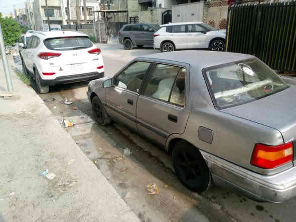 السلام عليكم لبيع هونداي اكس موديل 93 كير عادي رقم بغداد نكليزي بسمي تبريد سيارة حلو وبلادي سعر 30وبية مجال مكان بغداد وشراي يتصل ***********
