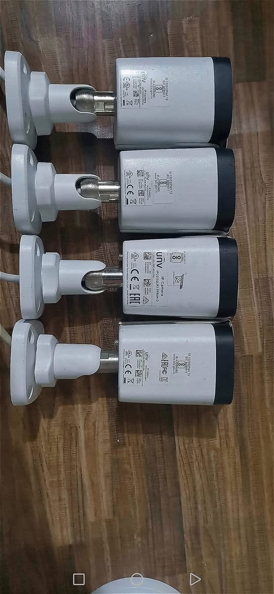 كامرات آي بي عدد 12
دقتهن 4 ميگا
أربع كامرات منهن داخليه
واثمن كامرات خارجية
الماركه مالتهن UNV
سعرهن 250 الف


**إذا كنت صاحب هذا الإعلان وتريد حذفه لأي سبب، رجاءا أرسل رسالة إلى الدعم الفني**