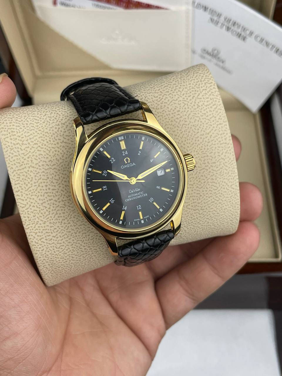 اوميكا ماستر
اوتوماتيك مكينه مكشوفه
سل ستيل مقاومه للماء
جلد اصلي
قفل فراشه مختم
مطلي لون ذهبي ثابت
مع كامل الملحقات العلبه ولكتلوكات وكرت الضمان 
((مزاد من 50 الف))


**إذا كنت صاحب هذا الإعلان وتريد حذفه لأي سبب، رجاءا أرسل رسالة إلى الدعم الفني**