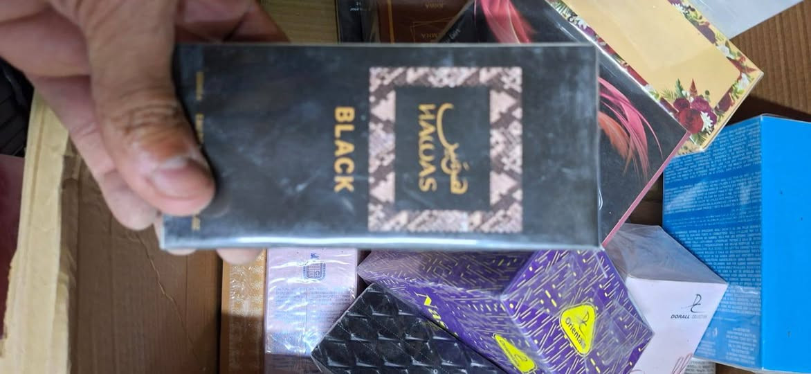 عطور القطعة  ب 5 الي يأخذ شلعه اله خصم متوفر توصيل لكافة محافظات للحجز مراسله الصفحة أو واتساب ***********
