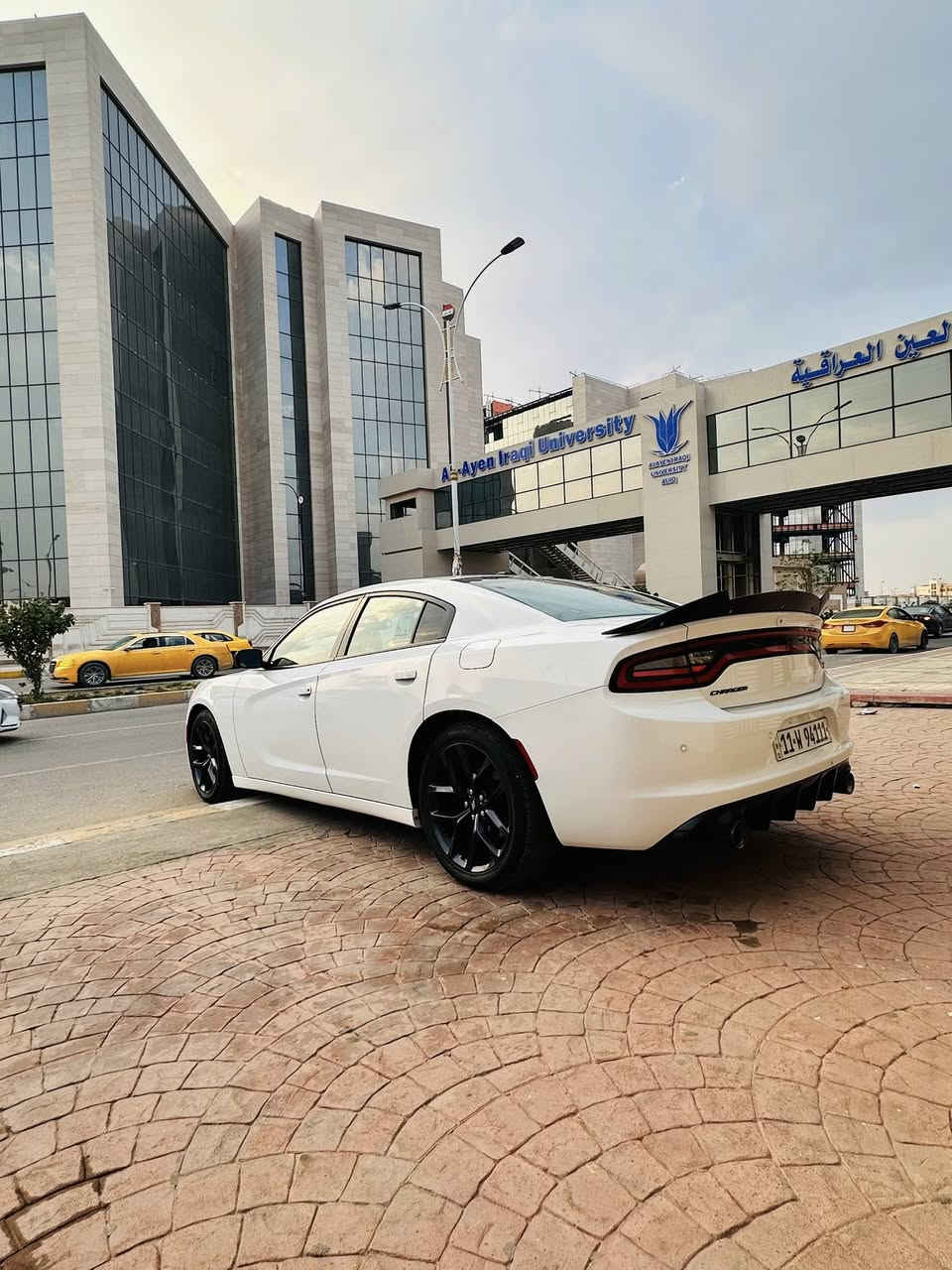 السلام عليكم Charger للبيع موديل 20 اصل كفاله بارد صبغ دخول تقرير ماشيه ٤٠ السياره جديده ناصريه مركز السعر 250
***********
