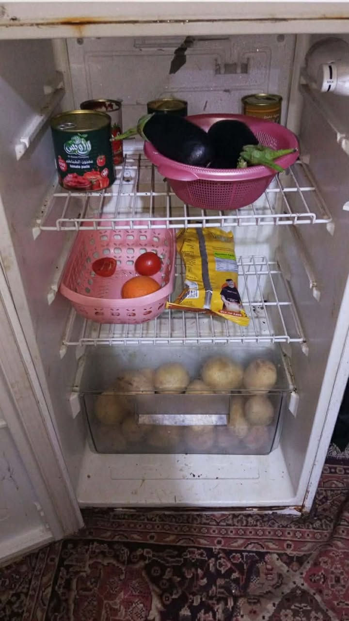 ثلاجة 10 قدم شغاله مداخل تصليح السعر 75  وبي مجال المكان الشعله


**إذا كنت صاحب هذا الإعلان وتريد حذفه لأي سبب، رجاءا أرسل رسالة إلى الدعم الفني**