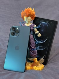 آيفون ١٢ برو ماكس • ازرق المحيط الهادئ • بطارية ٧٧٪