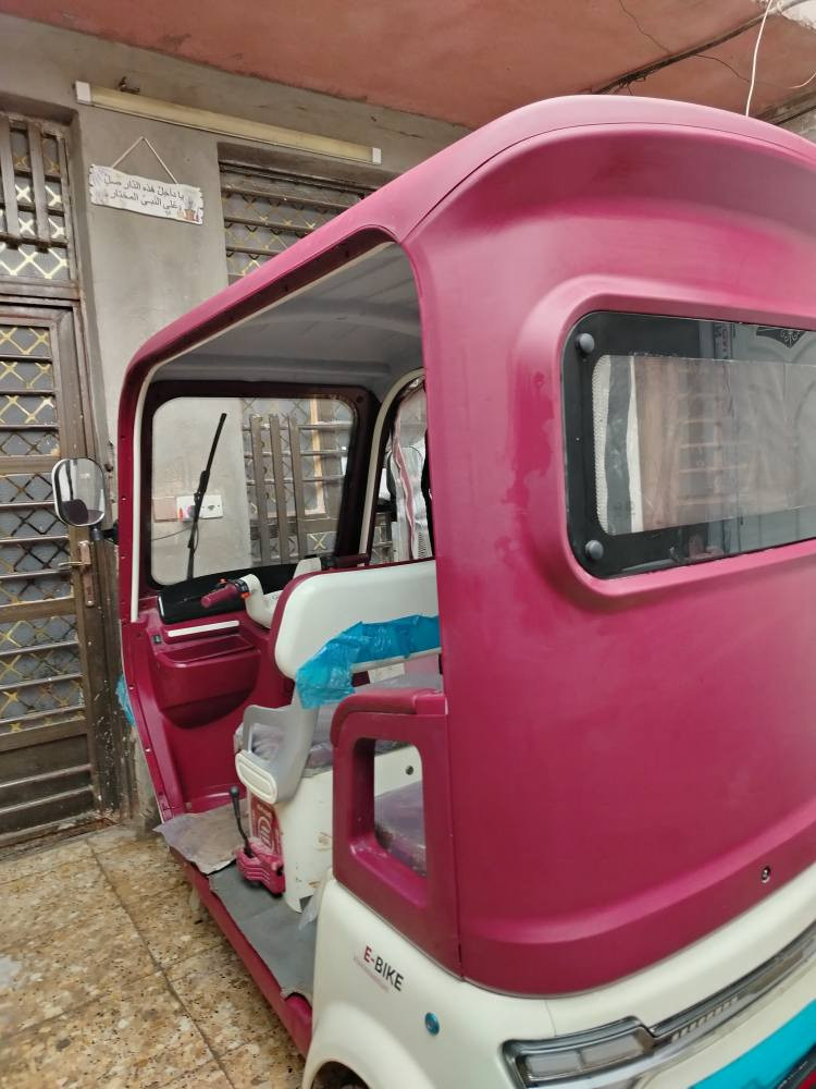 سلام عليكم شباب تكتك شحن جديده استعمال قليل للبيع مكاني بغداد حي اور هذا رقمي *********** واتساب متواجد بيع مستعجل بلاش
