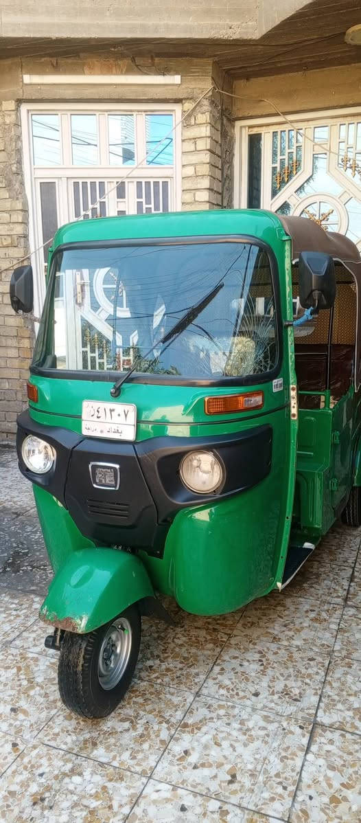 سلام عليكم تكتك البيع التكتك نضيفه مال شغل شراي يخابر مكاني بغداد  ***********
