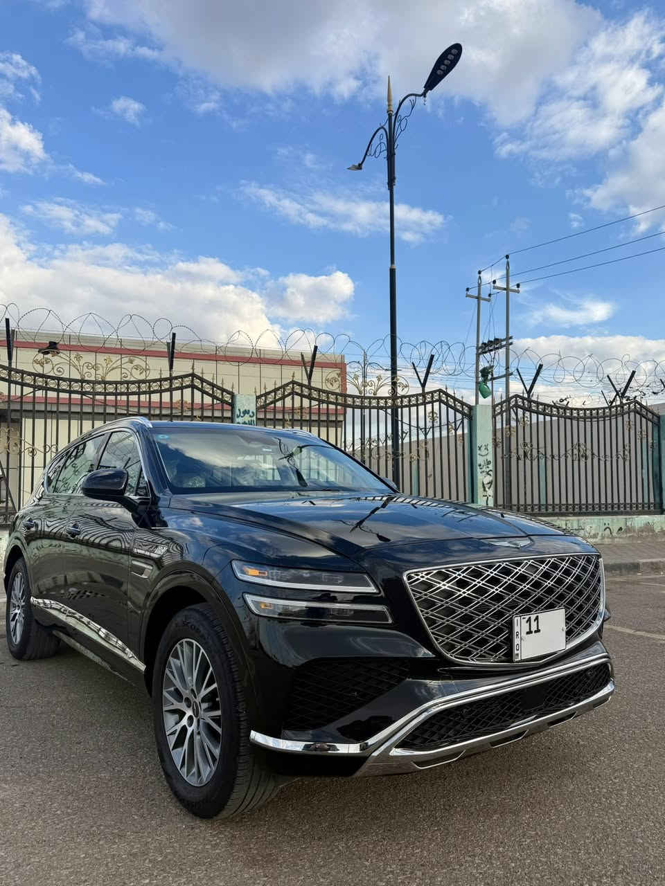 للبيع فقط ..
Gv80 2023
مكفولة كفالة عامة من كلشي ومغلفة افلام حماية ppf البدي كامل اصلي ضمان ٧ سنوات
رقم بغداد باسمي  
4 سلندر تيربو 2500 
المواصفات BASE 
يعني المواصفات المعروفة بس بدون بانوراما وكامرة وحده مو ٤ 
التقرير موجود السياره الضرر الوحيد بيها دعامية امامية وتم استبدالها بدعامية شكل ال٢٥ اصلية وكالة بدون صبغ يعني السيارة بدون تعمير وبدون صبغ 
ماشيه ٥٤ الف ميل  
مكان السيارة العماره 
السعر 330$  وبيها مجال شي بسيط  
***********
