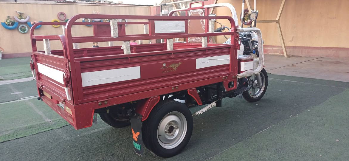 ستوته للبيع موديل 23مسجل رقم نكليزي السعر 3ملاين و300 بعدهه شركه رقم الهاتف ***********
