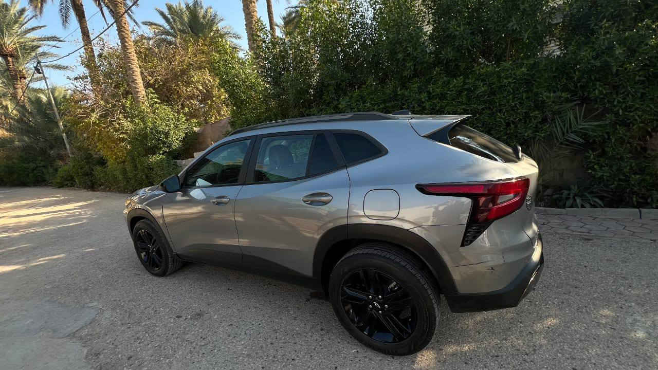 سياره للبيع بس بارد بيه موديك 5معروضه 160وبيه مجال الاتصال***********
2024 موديل
