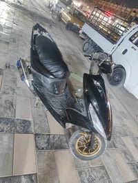 دراجه ماكس مضلع 120 شغاله من الطول للطول نقصها فج بريك كدام و راجز سلف...