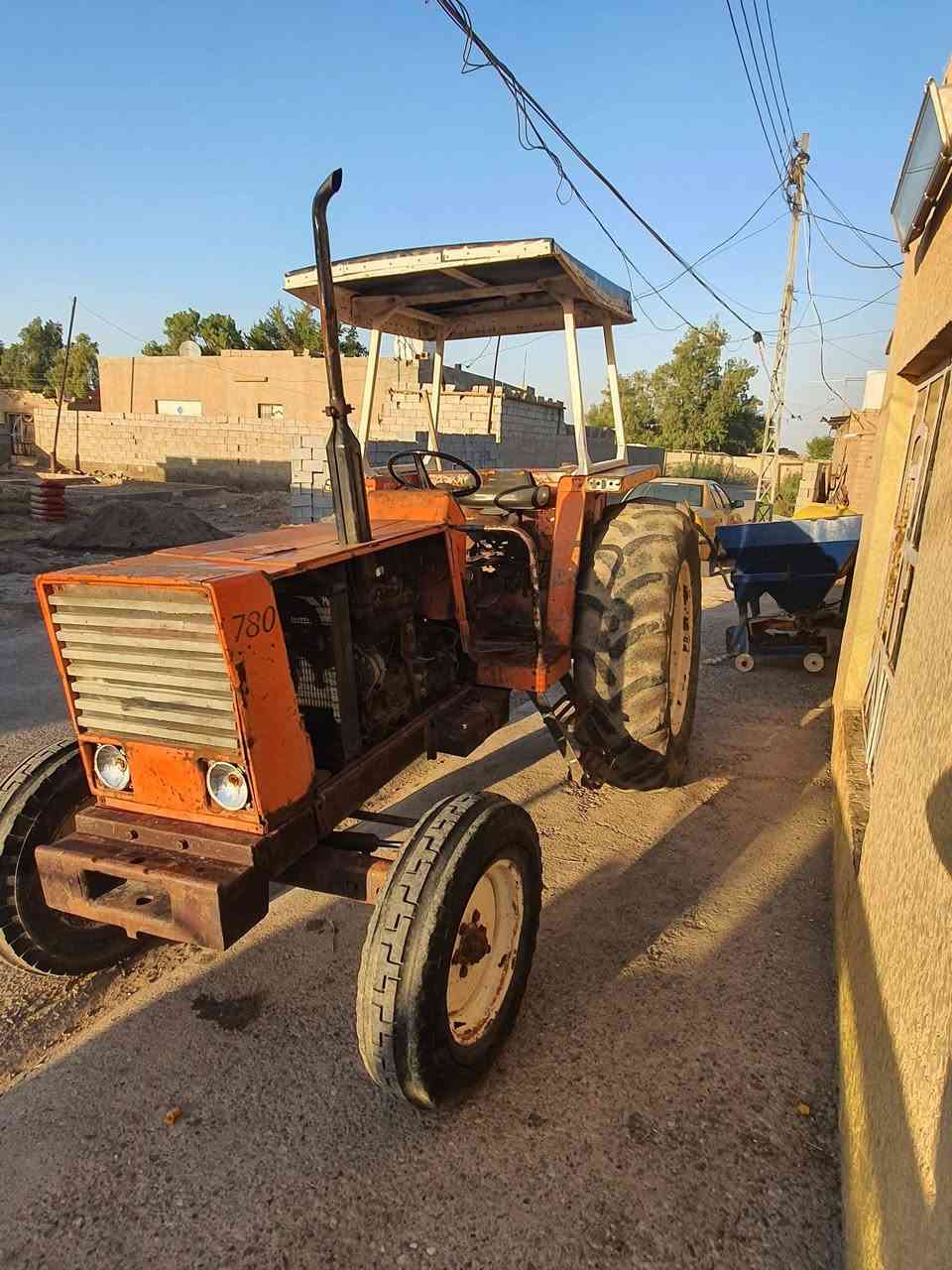 مكينه فيات 780 للبيع
بلادي على شركه مكفوله كفاله عامه 
العنوان تقاطع النهروان قاطع ٩نيسان قريه الزيتيه 
هاتف ***********
