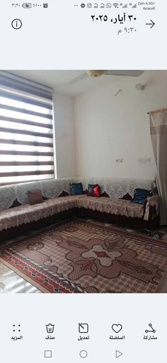 دار للبيع المساحة ١٠٠ مترطابو  صرف طابقين الواجهة ٨ والنزال ١٢ونص طابقين يتكون الطابق الأول مطبخ استقبال صالة صحيات داخلية وخارجية وغرفة مناور ٢ الصابق الثاني صالة غرفتين صحيات عالي عن الشارع ويبعد عن الشارع ١٥ متر حي الزهراء مطلوب عقار اي استفسار على الرقم ***********
