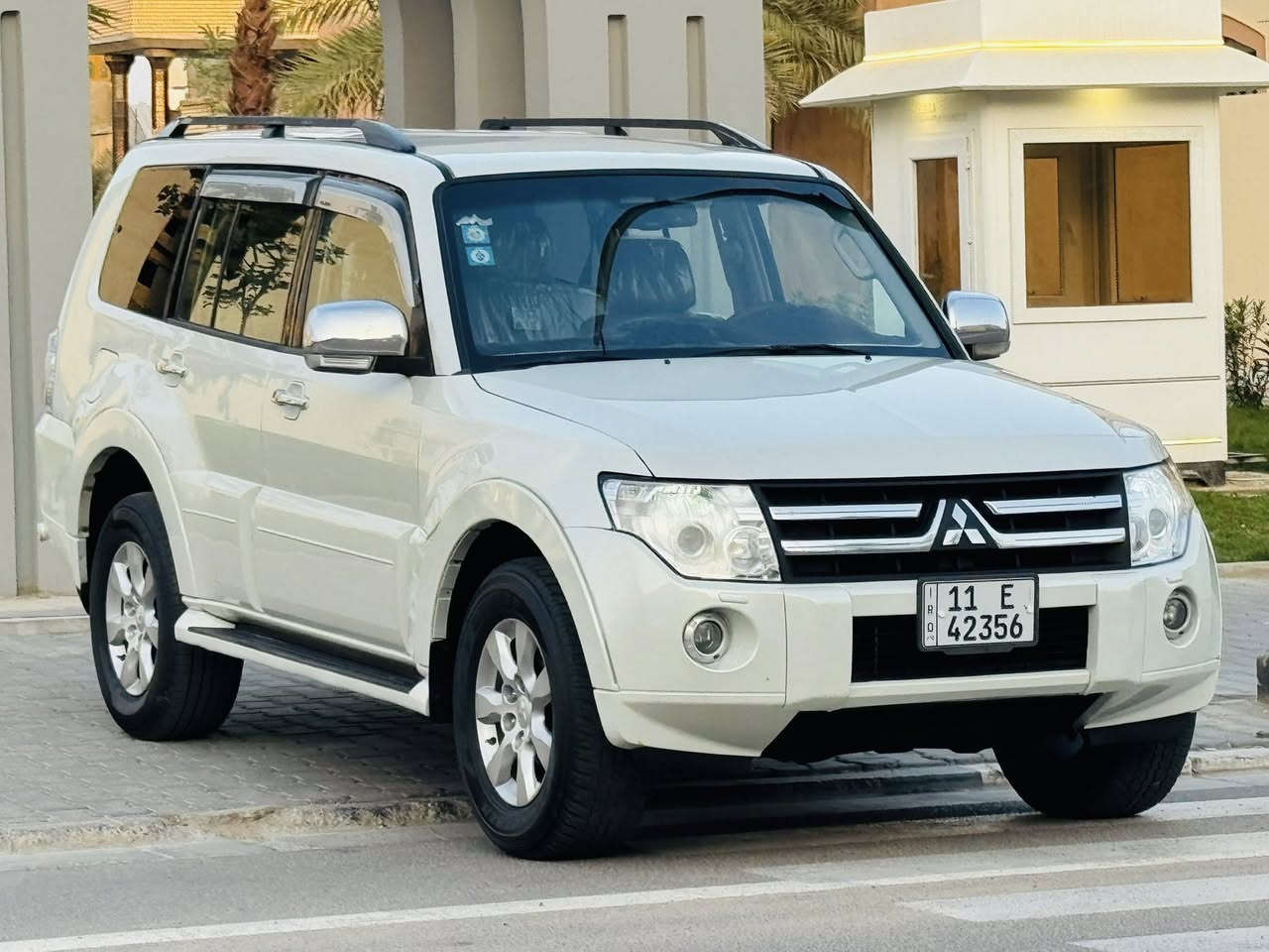 سلام عليكم باجيرو 2009 خليجي رقم بغداد بسمي سنويه وهزه جديده 2028سياره مكفوله من الضربه والصبغ فقط خشم جاملغ كدام رش صبغ وسونار مرفق بلمنشور داخل عسلي مكينه 6سلندر 3800 
سياره ضايفله منضومه غاز حاليا تعمل بالغاز والبانزين سياره جديده جدا معنى الكلمه حداده تخم تاير مكينه وكير اي نقص مابيه عنواني البصره الطويسه السعر 125$ الاستفسار ***********
