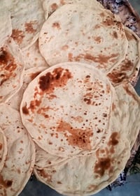 خبز بيت حار • شغل إيد • حي الطين