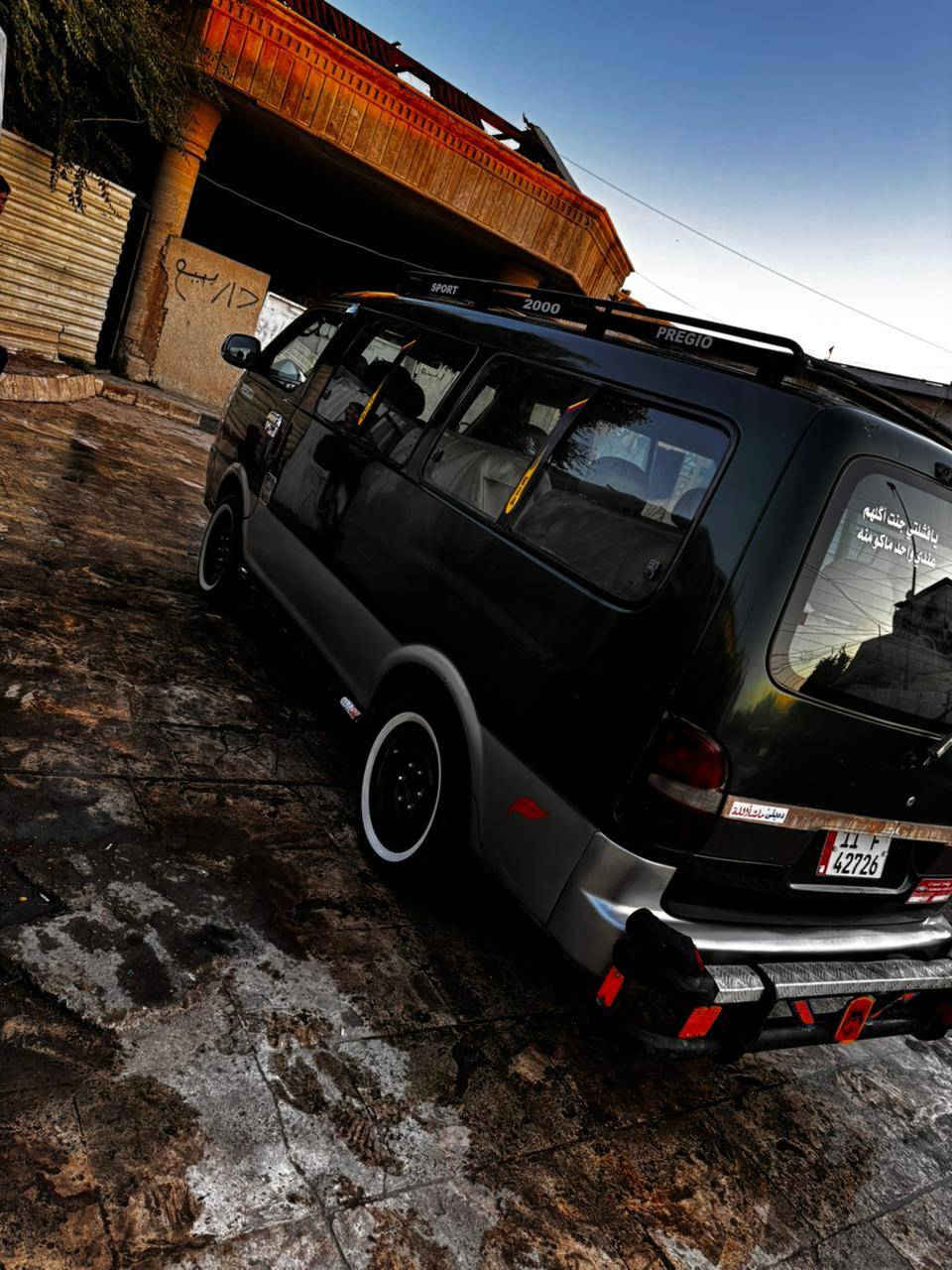 بريجو موديل 2000للبيع سنويه لل31السياره مصبوغه جماليه أرقام نكليزي مكينه كير اكسل مكفولات اربع شواصي شركه كهربائيات من الطول لطول شغاله تبريد يرادله بس غاز غرفة السياره جديده دوشمه كوستر  ***********السعر راسلني وطيك السعر سياره مذب عليها ربع جاهزه كبل لشارع
