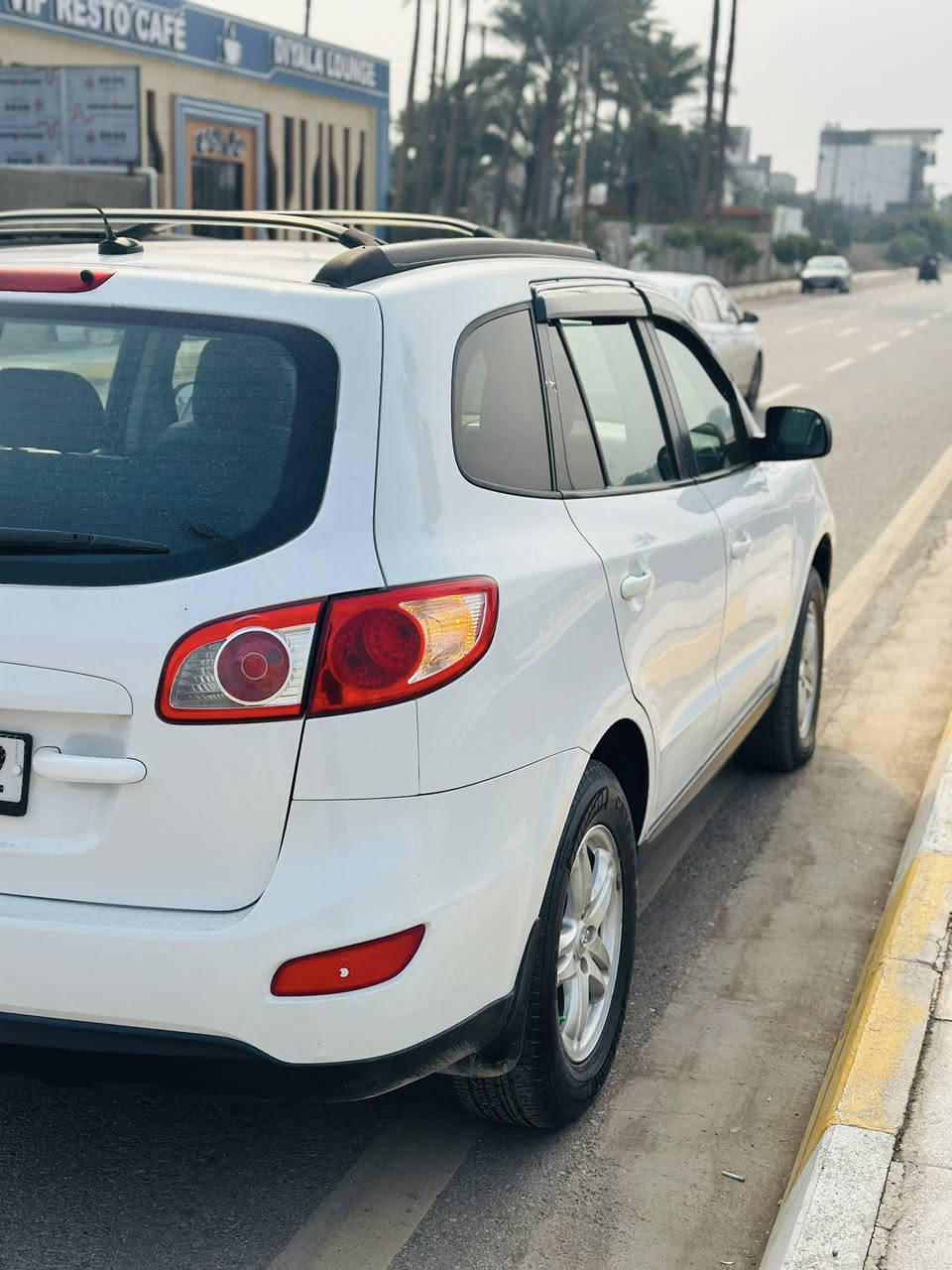 سلام عليكم
سنتافيا 2012
سيارة حلوة ومرتبة 
كير مكينه مكفولات 
حدادية خير من الله 
دواخل جديدة شوفت عينكم بل صور 
سيارة 4 سلندر عائلية وشبابية ترهم 
سيارة امريكي ضررها جامرلوغ وباب مبدلات بلادي 
بدون دواخل بدون تكم وهاي سوالف 
حلوة كلش سيارة 
سيارة مكانها بعقوبة التحرير 
*********** وهذا رقم اتصلو وشراي يدلل
