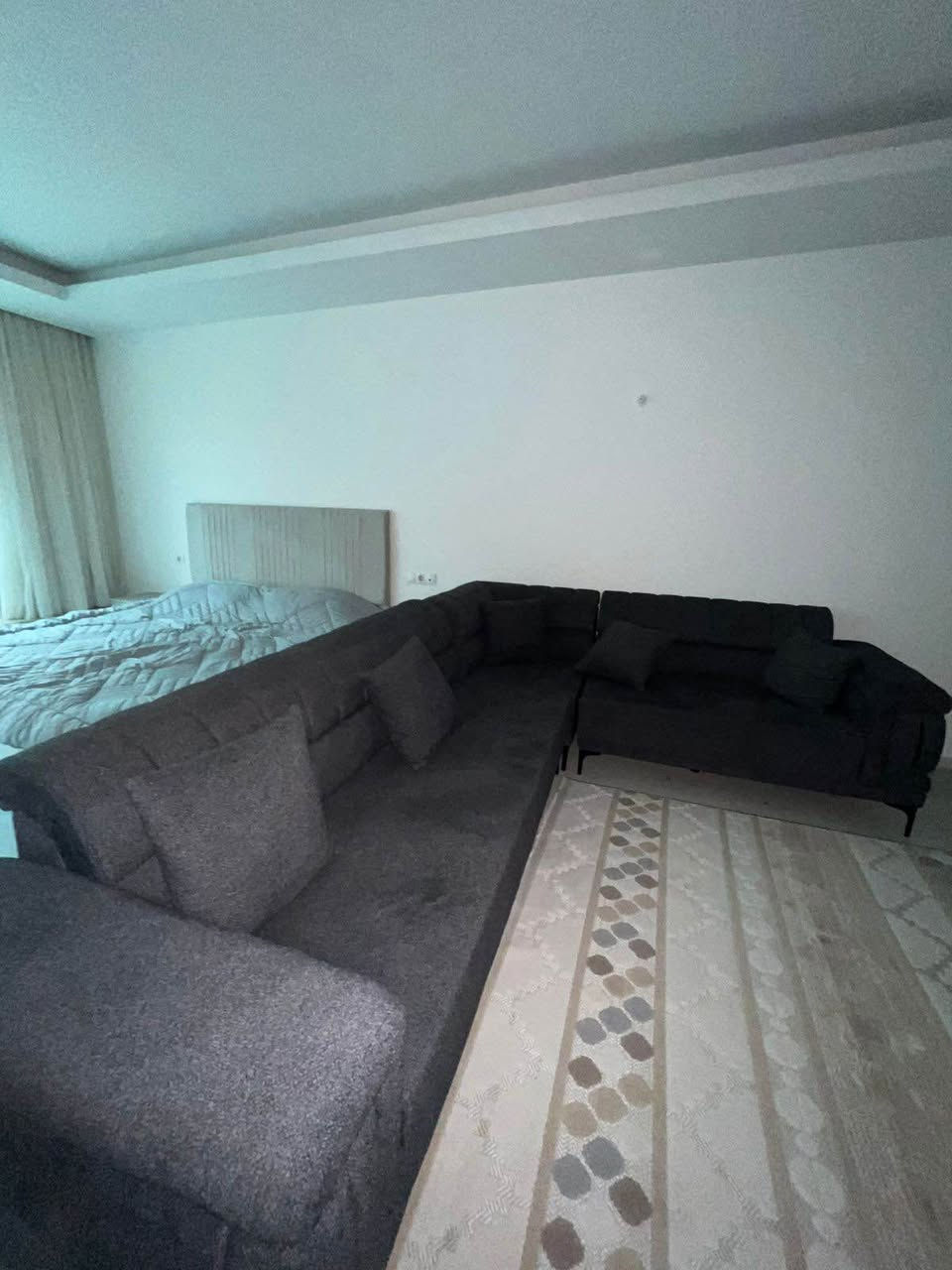 Available stodio furnished at empire wings 

Area/67m
Price/450$
Details/W2 Floor 5 

Ali/0750 716 02 16
Whats up 🟢 Viber 🟣 Telegram 🔵 أربيل, العراق
