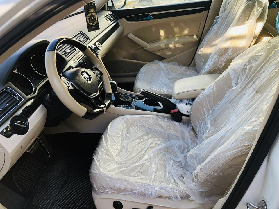 السلام عليكم
للبيع فقط  💵
فولكس وأكن باسات ✈️
الموديل  ٢٠١٩ 
الرقم / أربيل  تحويل ثاني يوم 
فئة ارلاين فول مواصفات
الضرر  بسيط بابالسكن بي نص معجون وباب مفتوح عيار  والجاملغ مبدل تجاري وبدون اي ضرر داخلي  
و صور الحادث مرفقة 
بصمة حساسات 
داخل بيجي 
محرك ٢٠٠٠ توربو 💪🏻💪🏻
شرط كير ومحرك وصدر جاهزه من كل شي 
ماشية ١١٥ الف ميل 
سلايد 
كشن كهرباء 
بصمه  
تحديد مسار 
موقع السيارة كركوك 
للاستفسار اتصل على الرقم
***********
السعر ١٥٧ وبيهه مجال جدا قليل
