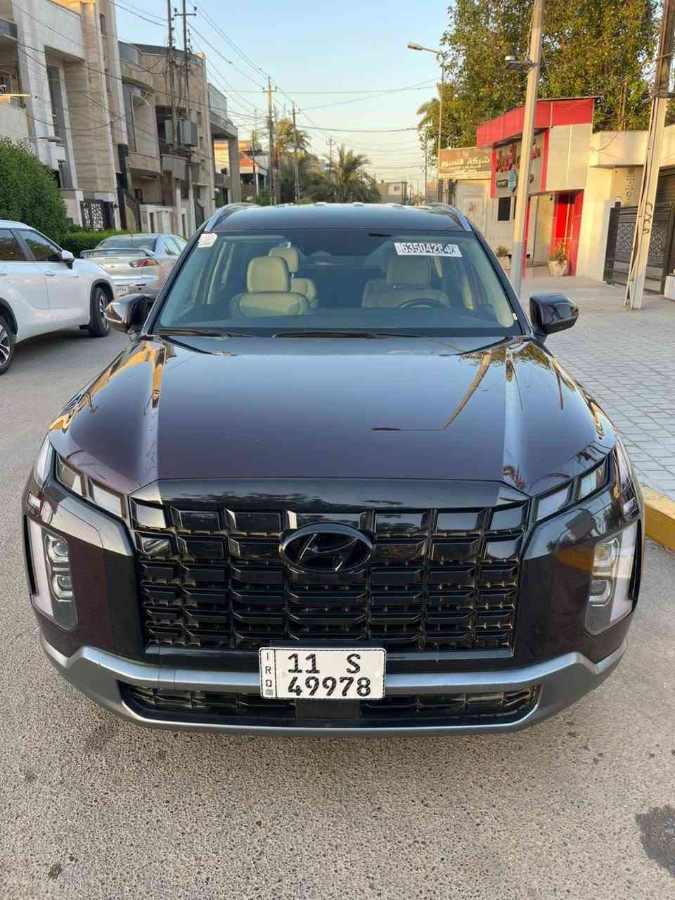 سلام عليكم بلسايد 2024 رقم بغداد انكليزي باسمي 
سياره اني مستورده على ايدي رافق صور الحادث مع المنشور  ايرباكات سليمه بجم كبس
ماشيه  7 الف زيرو 
سياره فول موصفات عدا الفتحه  
مواصفات سياره 
. محرك V6 3800
. شاحن وايرليس
. كشنات جلد سبعه راكب
. رادار امامي 
. رادار خلفي
. نقطة عمياء 
. تبريد شاشه ابل اندرويد
. اريل نفكيشن  نظام خرائط
. سايد بريك كهربائي 
. بصمه ابواب وصندوق
. ترحيب عند الاقتراب
. كشافات led 
. جنطه كهرباء 
وبعد بيها مواصفات 
السياره بيه صبغ صفحه + بابتين 
سياره بحاله زيرو  وسعر مناسب للاتصال و
متوفر واتساب✅
***********
ايرباكات سليمه
