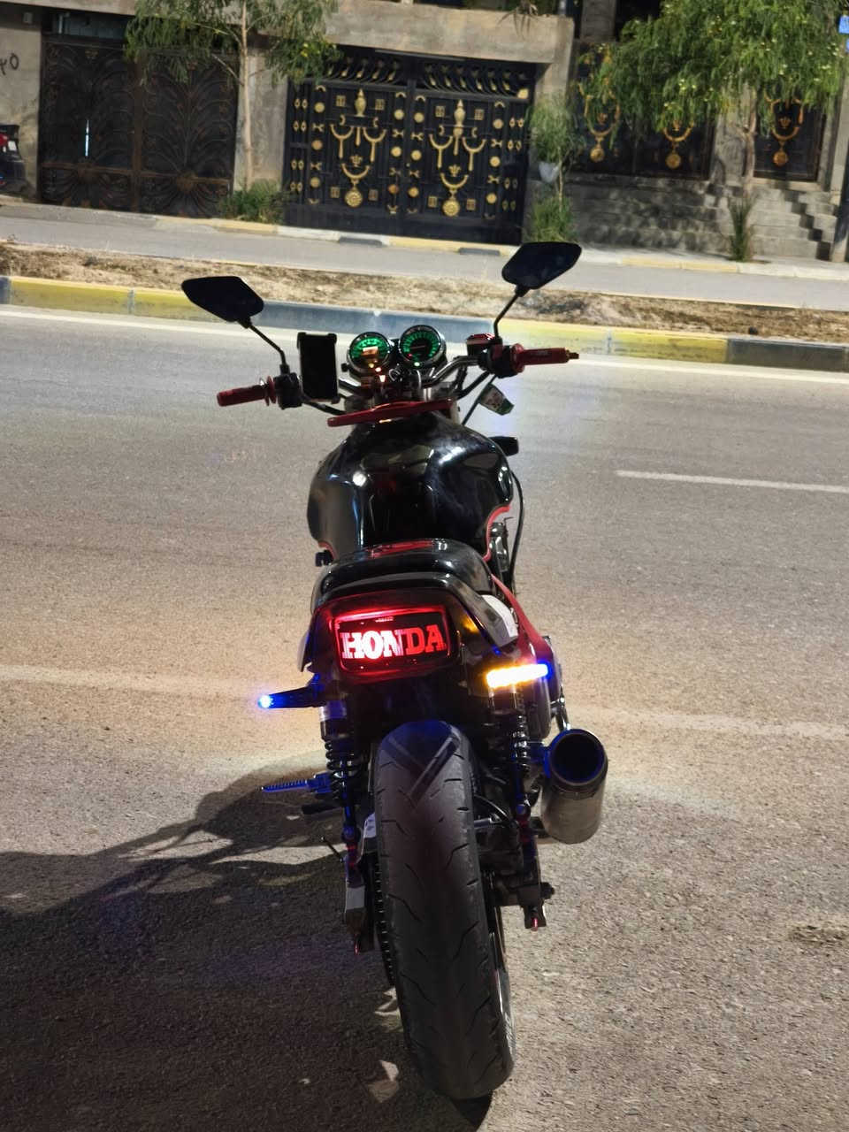السلام عليكم
دراجة سيبي فور چيل اول او باب اول CB400
 دراجة جديدة كلش مكينة وگير بشرط مكينه كبس ممفتوحه
لايت عدسه عدادات كله شغال مابيها برغي نقص
الشراي يجي خاص مكاني كلار


**إذا كنت صاحب هذا الإعلان وتريد حذفه لأي سبب، رجاءا أرسل رسالة إلى الدعم الفني**