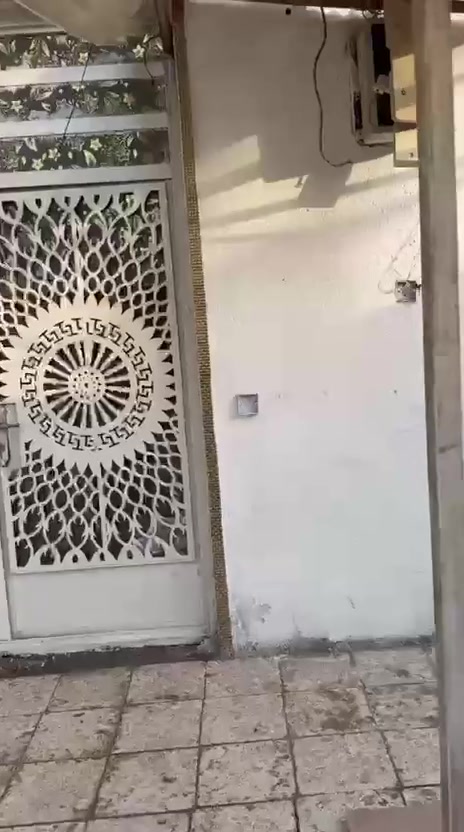 السلام عليكم مستمل الايجار في الزعفرانيه شارع المعهد قريب مدرسة الكندي و المزايه والمهج غرفة نوم واحدة استقبال ومحقات رقم الهاتف//***********
