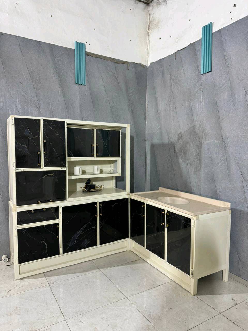 كاونتر ارضي وملحق متر ونص 
سنك  متر وعشرين 
السنك مرمر صناعي 




السعر 300 الف


التوصيل 🚚🚚🚚
داخل بغداد مجاني 
توصيل لجميع المحافظات العراق 🇮🇶
الاحجز والاستفسار راسلو الصفحه