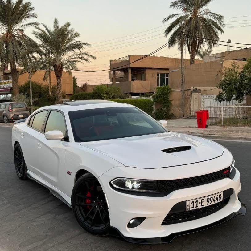 السلام عليكم
چارجر موديل2022 
ماشيه 25ميل فول خنك للاخير 
داخل احمر 
اضافات برمجه +شوته اي اف اي
ضرره موجود بل صوره عليه ولف 82 بلكات ريسنك فيت بم ريسنك 
السياره رقم بغداد تحويل ثاني يوم 
السعر 257 وبيه مجال
اي استفسار اتصل 
***********
