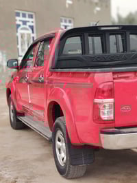 هايلوكس • ٢٠١٤ • دفع رباعي