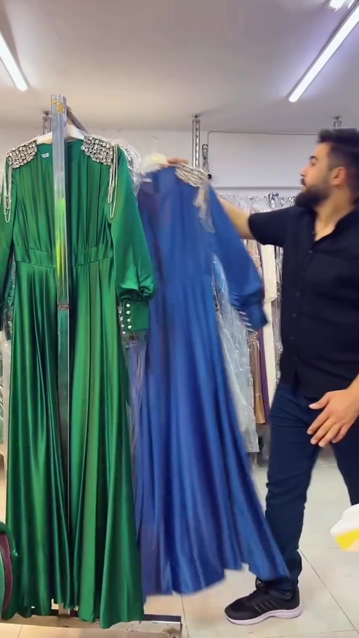 ✨️شروة فساتين نسائي طلعة
✨️ العدد 150 قطعة سيريات نظامي 
✨️ السعر 17$🌟للحجز والاستفسار على الوتس👇
+905377654036


**إذا كنت صاحب هذا الإعلان وتريد حذفه لأي سبب، رجاءا أرسل رسالة إلى الدعم الفني**