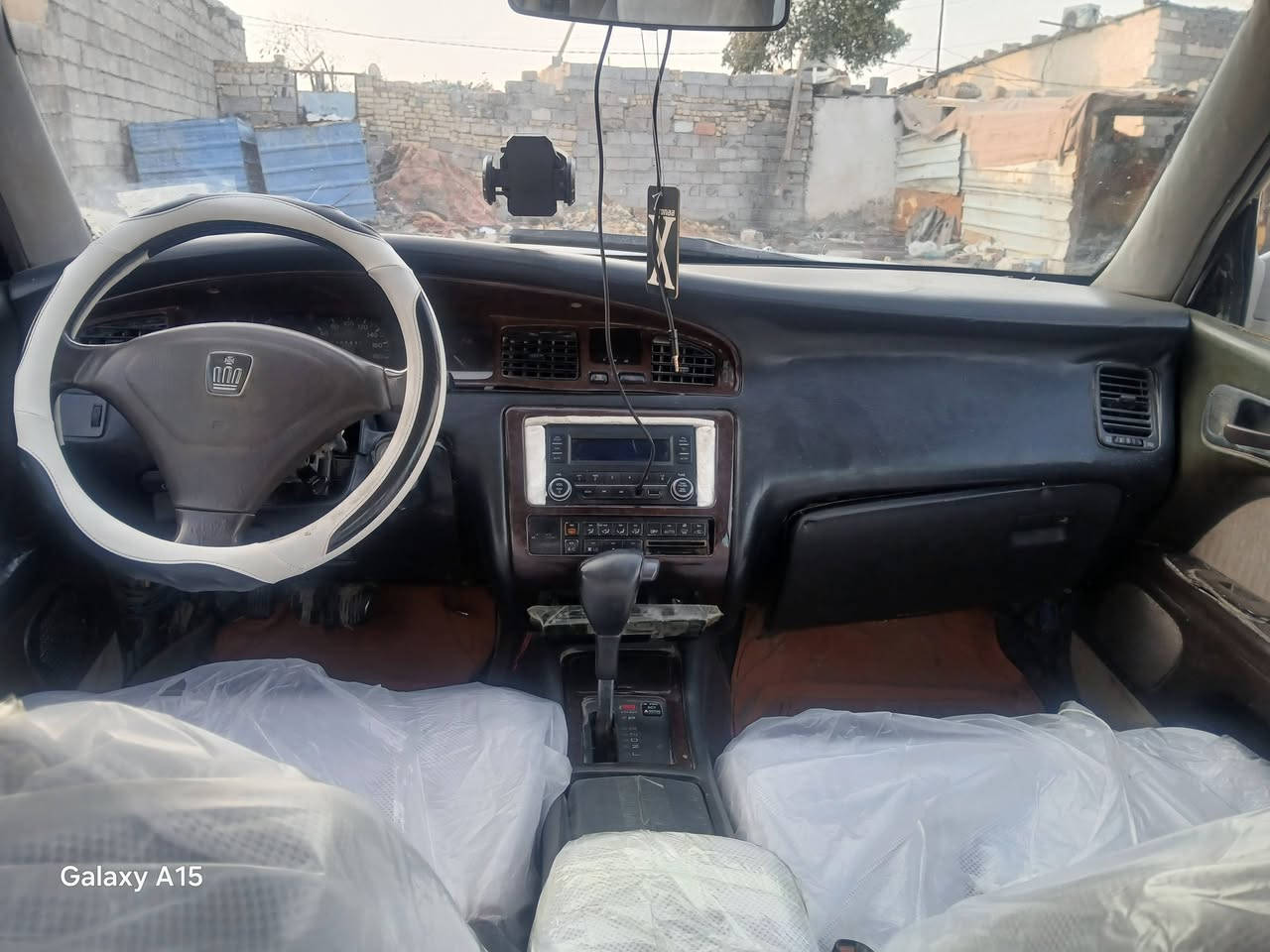 الهم صلي على محمد وآل محمد
سلام عليكم بطه فصل للبيع كفاله كص ونقل ومكينه وكير حداده جديده تبريد شغال كهربائيات شغاله موديل 94 سنويه 27شرط تحويل السعر 41 وبيه مجال حق جيه  الاتصال على رقم ***********واتساب ثاني ***********
