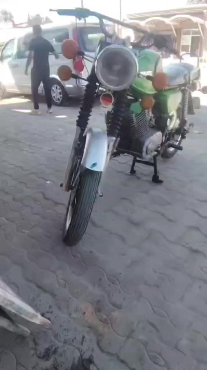 السلام عليكم MZ81 بدون رقم بدون رقم دراجه كلش حلوه مكينه مال 82 المانيه كصه 4 ماكنيت ياباني كهربائيات كلهه شغاله الحيم بيه جوه الكشن وصوب واحد ب الخشم  السعر 850 مكاني ديالى بعقوبه
***********
