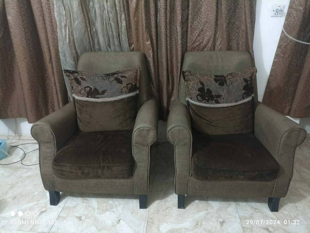 تخم ٧ مقاعد ١٧٥ للاستفسار خاص بلحرية


**إذا كنت صاحب هذا الإعلان وتريد حذفه لأي سبب، رجاءا أرسل رسالة إلى الدعم الفني**