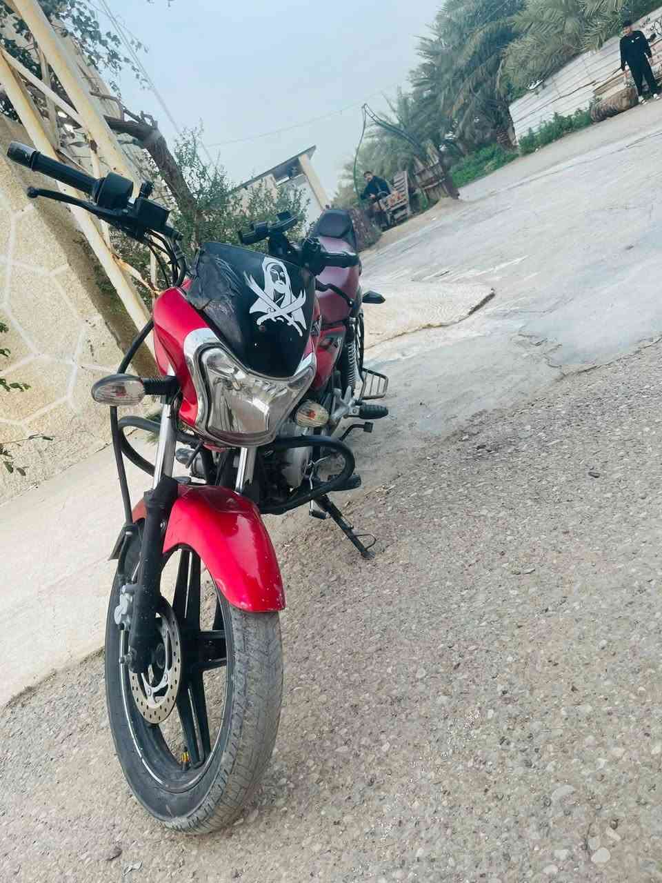 السلام عليكم دراجه للبيع. دراجه خير من الله اقتصاديه وقويه. السعر 850 وبيها مجال ***********
