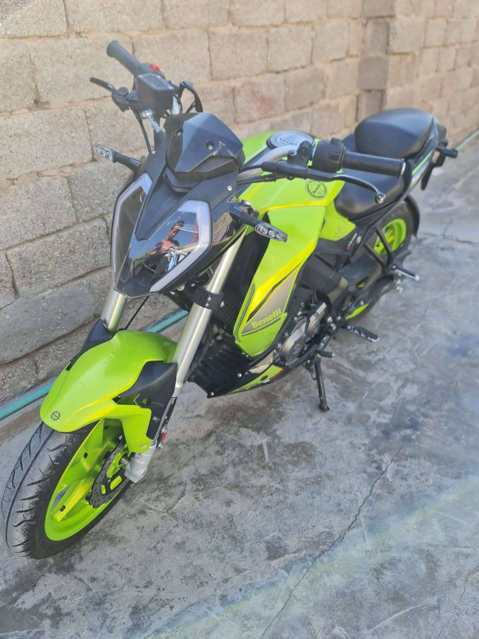 بنلي 180s     2021 
بدون رقم فقط اوراق كامله. 
مكفولة  
ماشية 17 الف
دراجه خير من الله كل فتره اسويله ادامه بشركه.  اتراي للبصره . 
دراجه ما متعبوبه.  سعره.  (مليون ونص.). بيه مجال قليل حك الجيه تره ماكو هيج سعر. مكاني جسر ديالى القديم. 
للاستفسار. مراسله خاص او. اتصل.  ***********.
