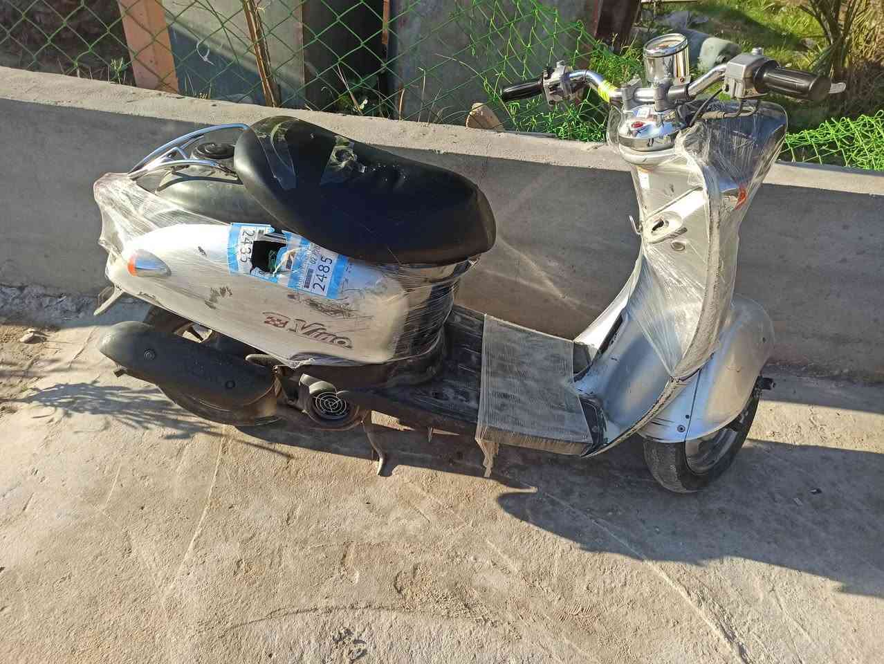 السلا عليكم عندي تلاسك البيع نضيفه السعر 300 بعداد العبيدي ***********
