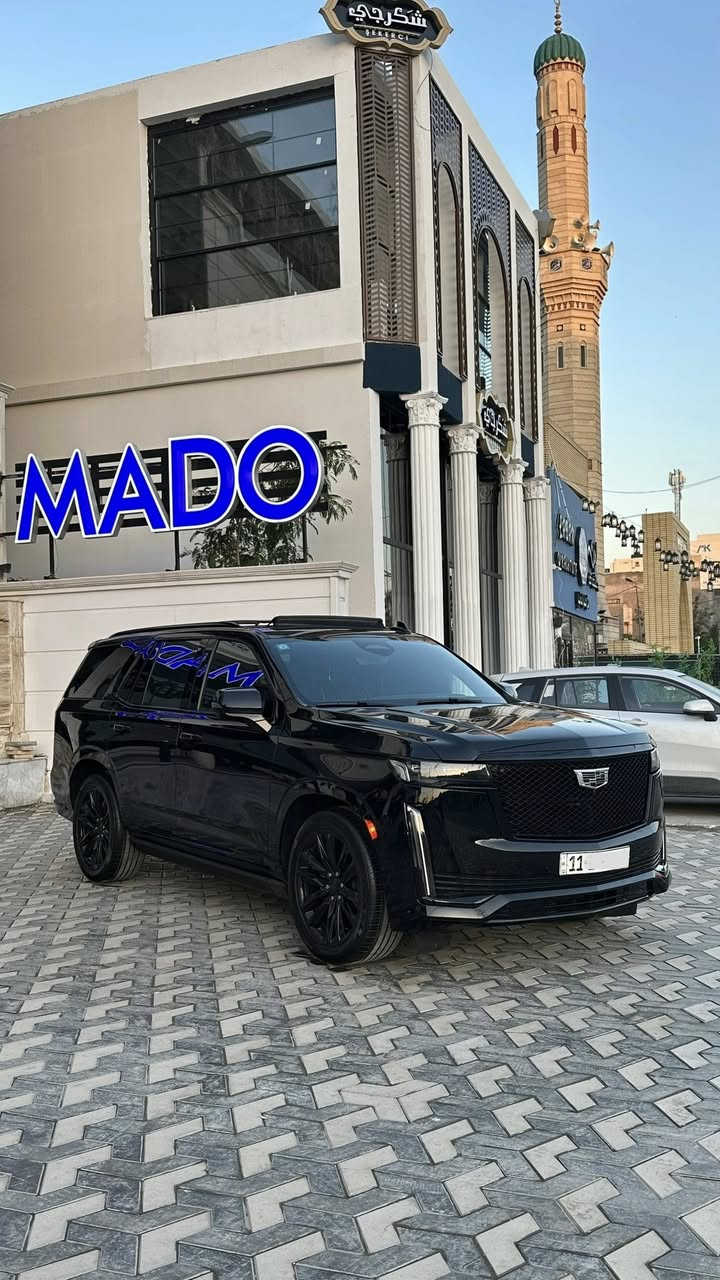 كديلاك اسكاليد (2021 ) اسود  
بلاك ادشن بلادي  فول مواصفات‎
‏‎وارد امريكي جاملغ وبنيد فقط 
مكينه وكير جدد 
السيارة جديدة جداً وماشيه 44 الف 
‏‎المواصفات 
‏‎تشغيل عن بعد 
‏‎‏‎5 كاميرات
‏‎‏‎5 بصمات
‏‎فور ويل
‏‎كشن رجاج 
‏‎دوسات كهرباء 
‏‎داتا شو 
‏‎‏شاشات خلفيه اصل 
‏‎جنطه ذكيه جلاق
‏‎رادار تحديد مسار
‏‎رادار خلفي
‏‎رادار امامي 
‏‎رادار جانبي 
‏‎كشن تدفئة وتبريد سايق وراكب
‏‎كشنات خلفية تدفئة
‏‎كشنات خلفية منفصل VIP
‏‎علامة كاديلاك ضوئية بالدعامية الخلفية
‏‎الكشنات كهرباء الخلفيه 
‏‎ذاكرة ميموري ستيرن وكشن
‏‎ويل ٢٢ بلادي  
مكان سيارة بغداد-المنصور
سعر 59 الف دولار 
‏‎رقم الهاتف ***********
