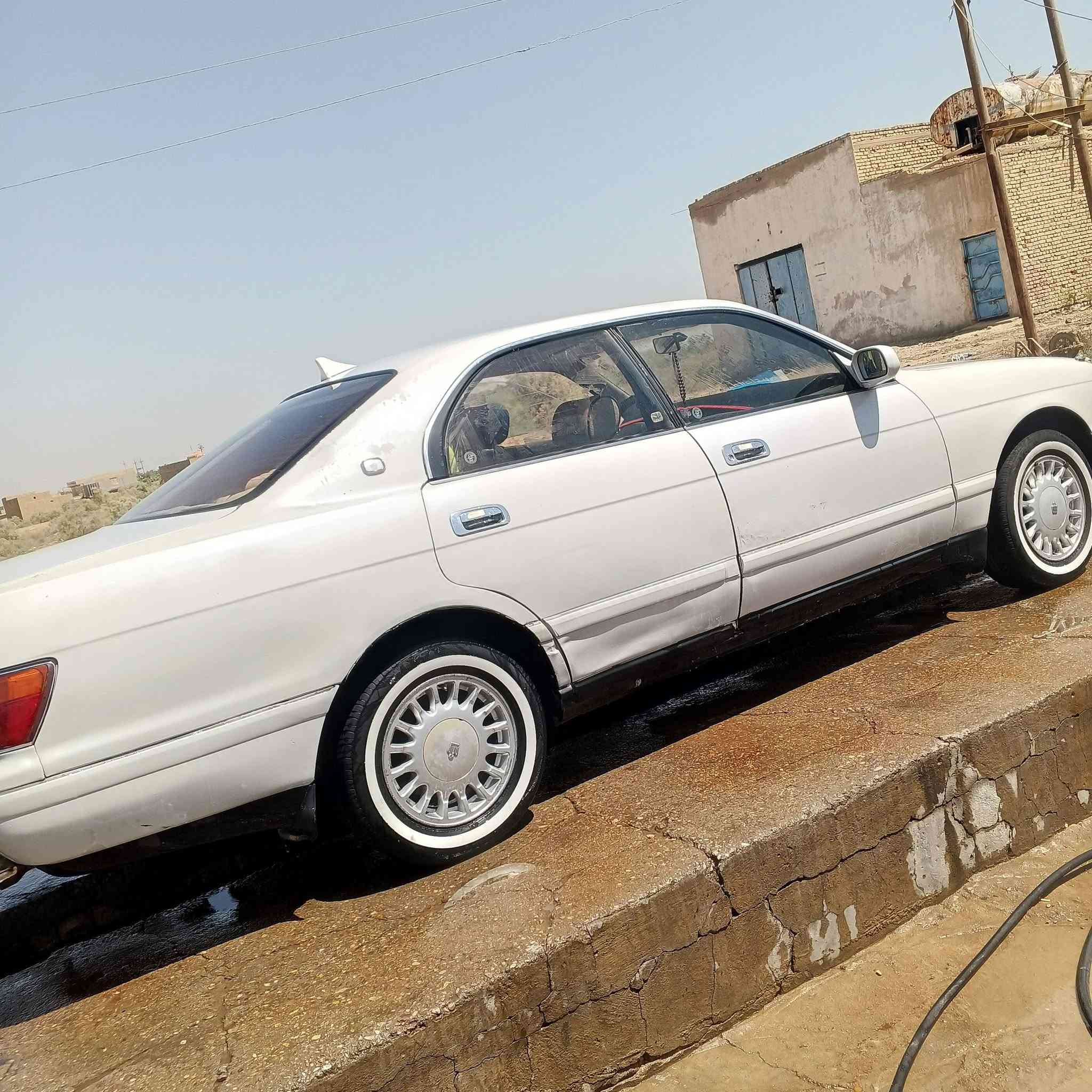 سلام عليكم سياره بطه لبيع كفاله عامه
موديل 94 تبربد حداديه تخم تاير سياره جاهزه 
كفاله من الضربه والكص رقم انكليزي بغداد وباسمي
السعر 60   وبيه مجال ***********
العنوان ميسان قلعه صالح

