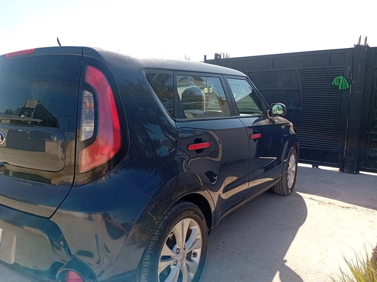 سلام عليكم رمضان كريم للبيع كيه صول مديل ٢٠١٦ حادث جاملغ لأيمن نفس لون لسياره جاهزه وكاله بسمي تريد وكاله تريد تحويل مكينه2000 سعر108 مكان بابل ابي غرق ***********
