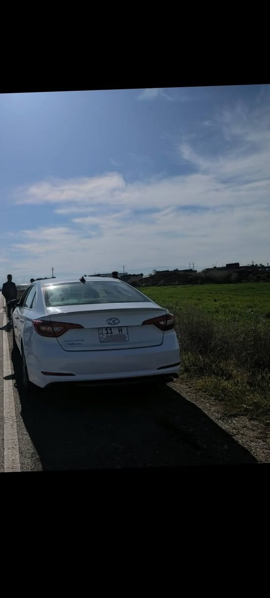 السلام علیکم 
هوندای سوناتا للبيع 2016 وارد امریکی رقم بغداد السيارة خیر من الله مكينة و تبرید و تخم تایرات جدد بيها ثلاثة قطع صبغ سعرها 110 بيها مجال بسیط رقم الهاتف ***********
