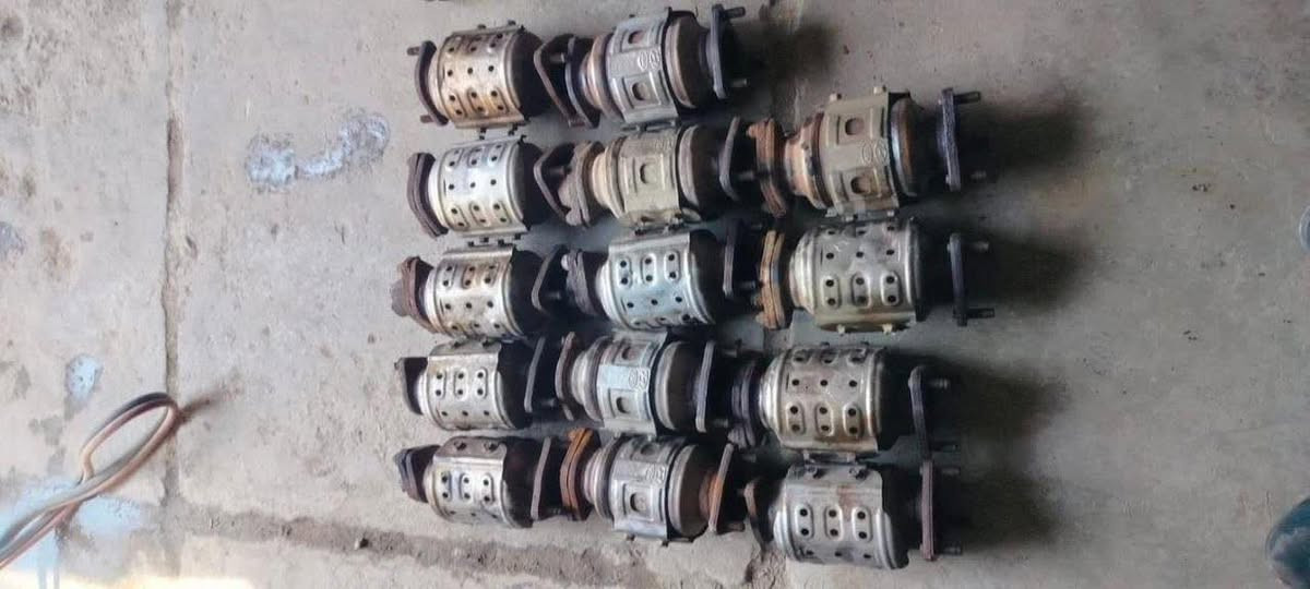 بيع وشراء جميع انواع الصالنصات والحجر البيئه لكافه انواع السيارات الوارد الامريكي والياباني الماني والصيني والايراني والفرنسي متواجدين في كل انحاء العراق الفرع الرئيسي في بغداد وبيع صالنصات ودكشنات لجميع السيارات وشراء الحجر البيئه المستخدم والغير المستخدم للتواصل معنا عبر الرقم الاتي
 واتساب ***********   ابو شريان حجر البيئة 

واتساب ***********   أبو شريان حجر البيئة

@الجميع
@إشارة
ابو شريان حجر البيئة
