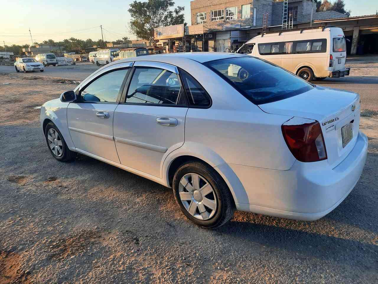 سلام عليكم
للبيع فقط 
اوبترا 11
السيارة نضيفه كير ومحرك مكفول وجديد الكهربائية شغاله 
صدر أمامي خلفي جديد 
تخم تاير جديد 
السنوية جديدة 
العنوان ديالى الوجيهية 
السعر 80 وبي مجال غير متواجد على الفيس 
الاتصال على 
***********
***********
