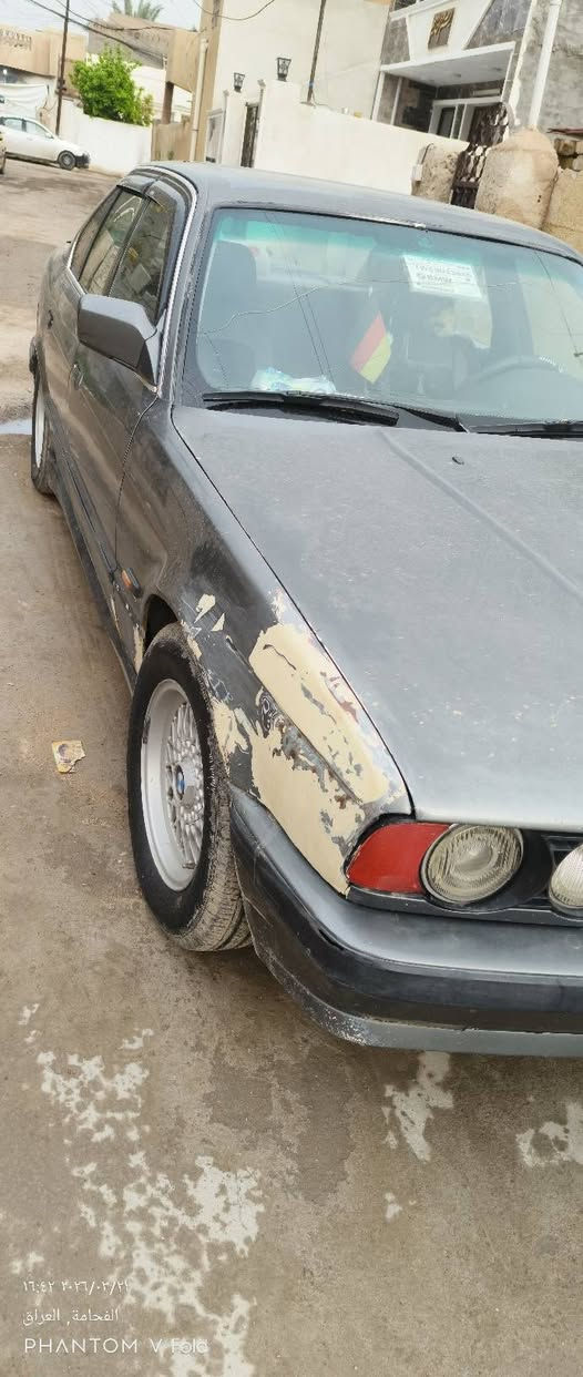 سلام عليكم عندي بيام 353مفتوح لمراوس بشيري محور اتوسياره حلوه اترايك وين ما تريد تبريد ثلج والله بيه ترتيبات صبغ رقم دياله مشروع وطني بسمي سستم  ***********سماعات رايدلي شيري اشتغل
