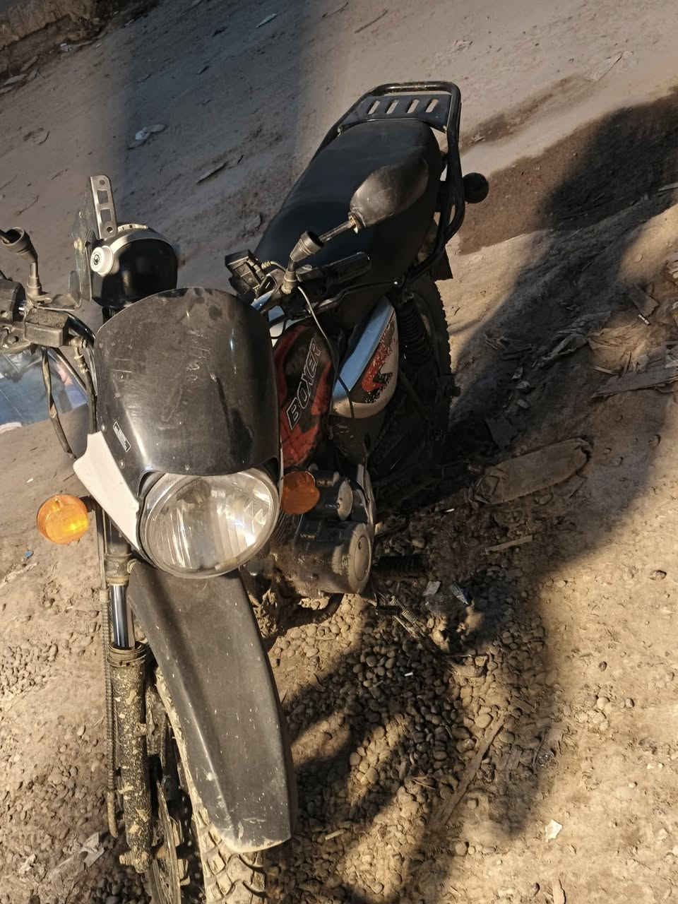 سلام عليكم بوكسر 2022رقم وسنويه بغداد. محرك سونك ب 1500 رقم +964 788 661 4279 بغدا ابو غريب
