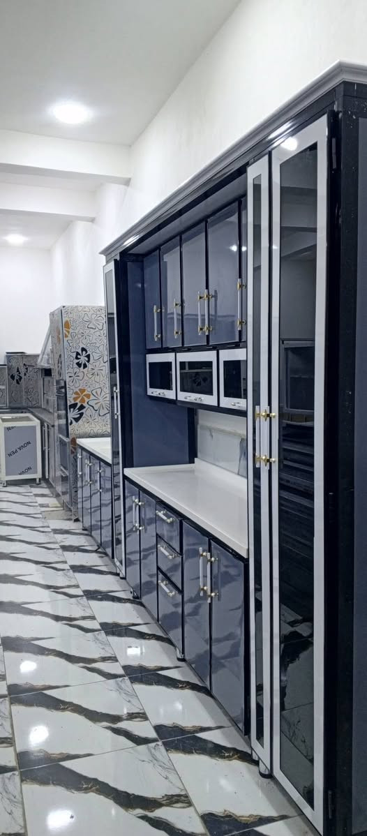 شهاب · العنوان مغربة شيشان ثانيه قرب صيدليه الواحه  ***********
